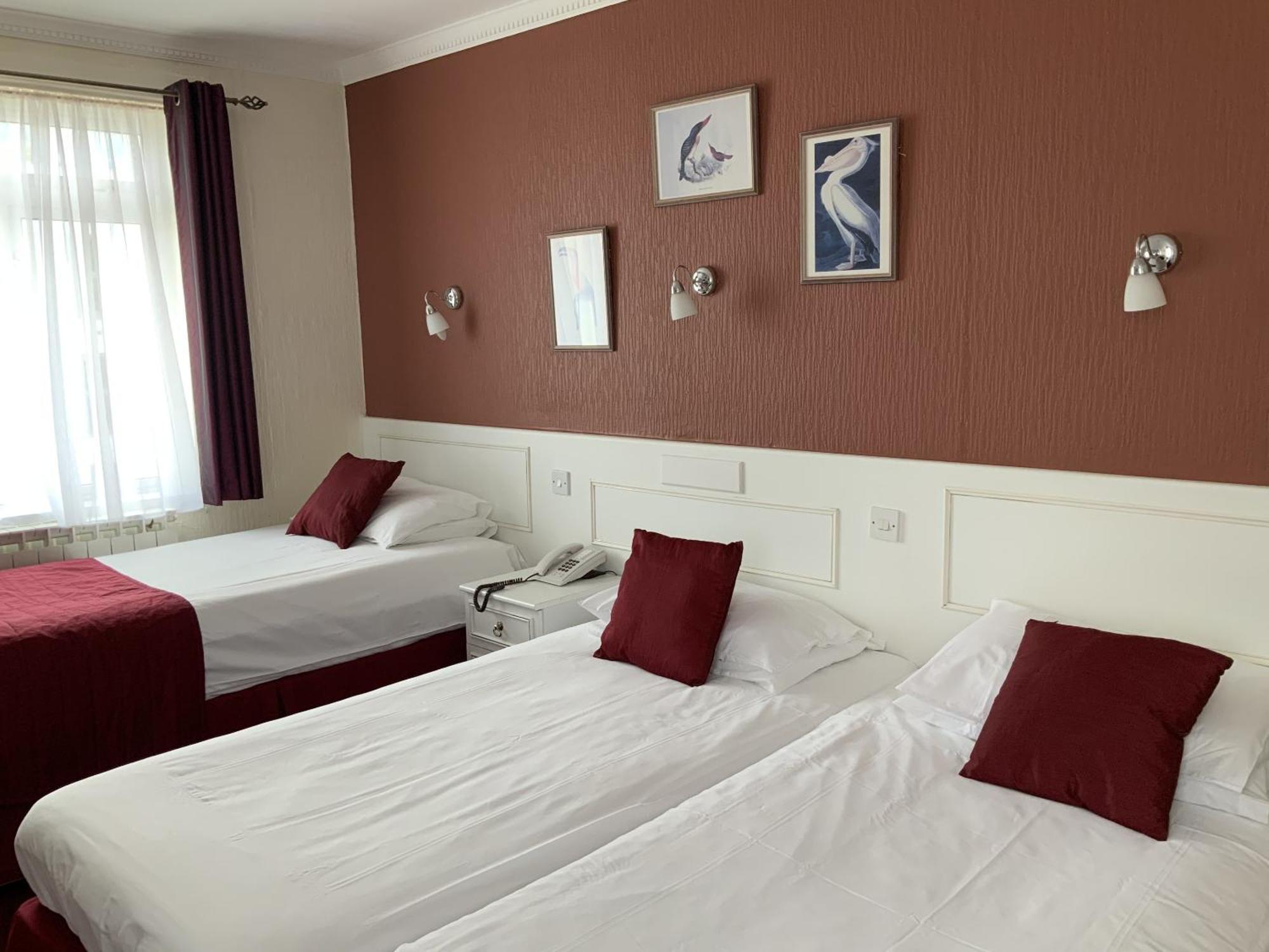 Marina Metro Hotel Saint Helier Room photo