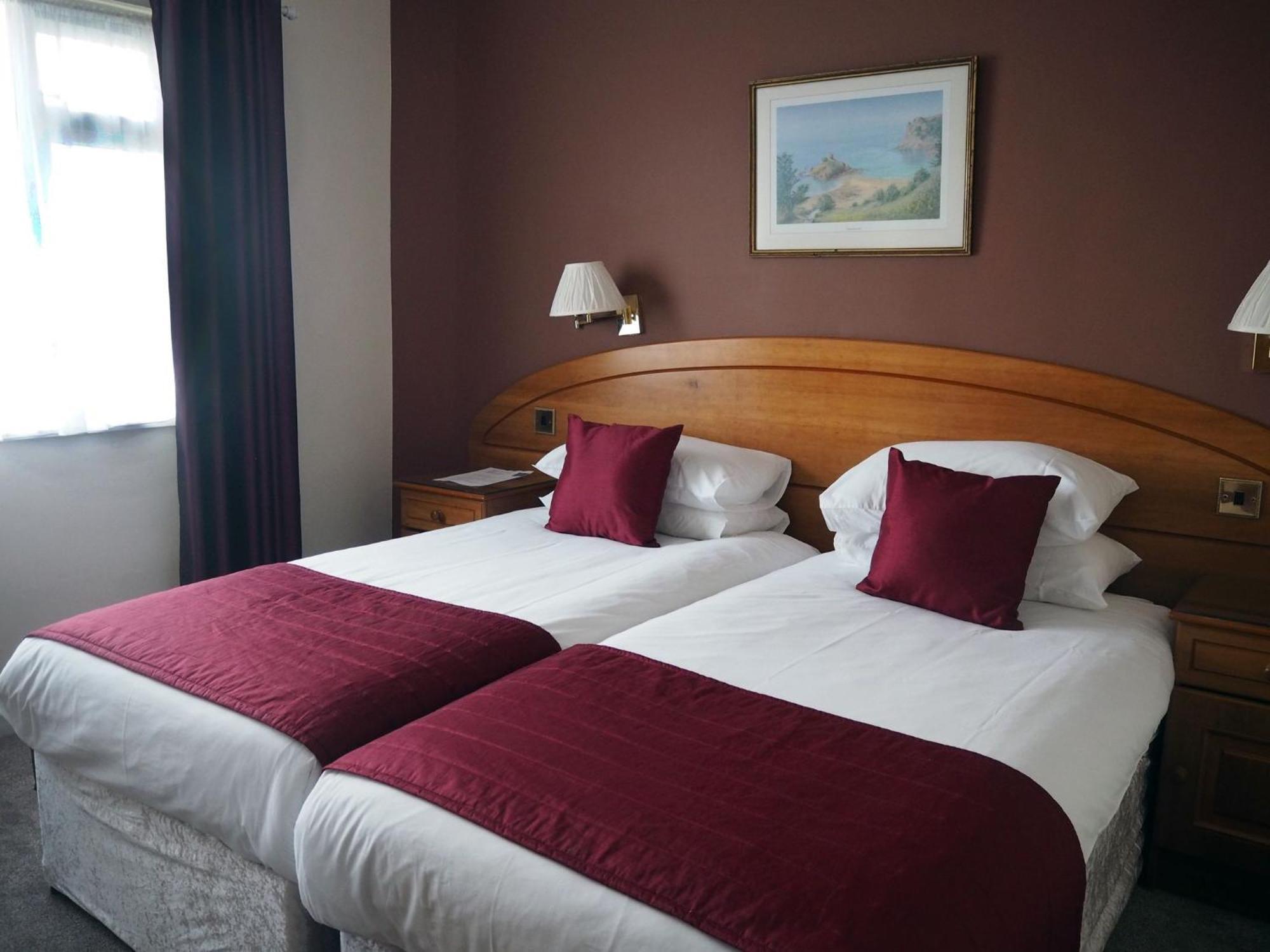Marina Metro Hotel Saint Helier Room photo